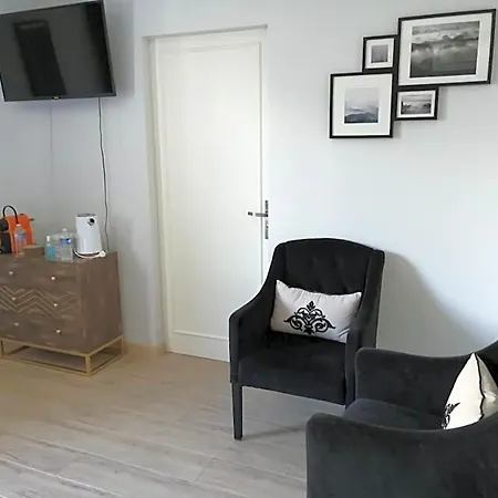 La Demeure D'alexandra Bed & Breakfast Cholet