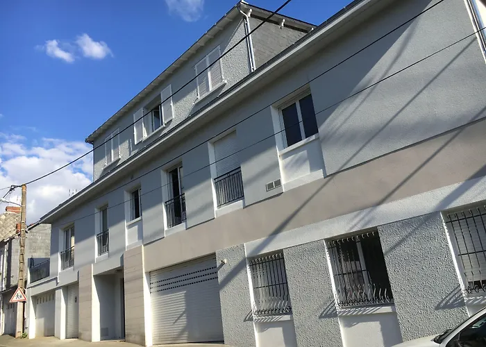 فندق مبيت وإفطار La Demeure D'alexandra 3*